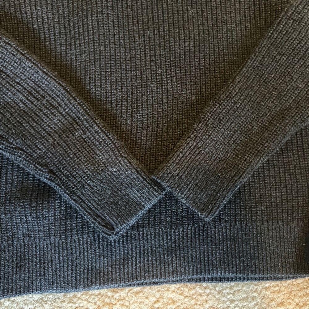 Theory Martig Turtleneck Sweater Merino Wool Dark Gray Ribbed Knit Pullover - Picture 2 of 4